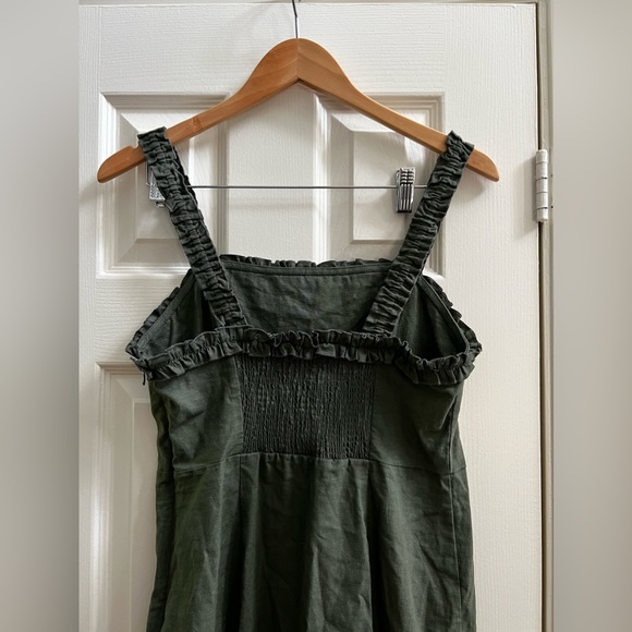 Urban Outfitters Midi Linen Dress in Moss size Medium with Slit - Picture 3 of 6